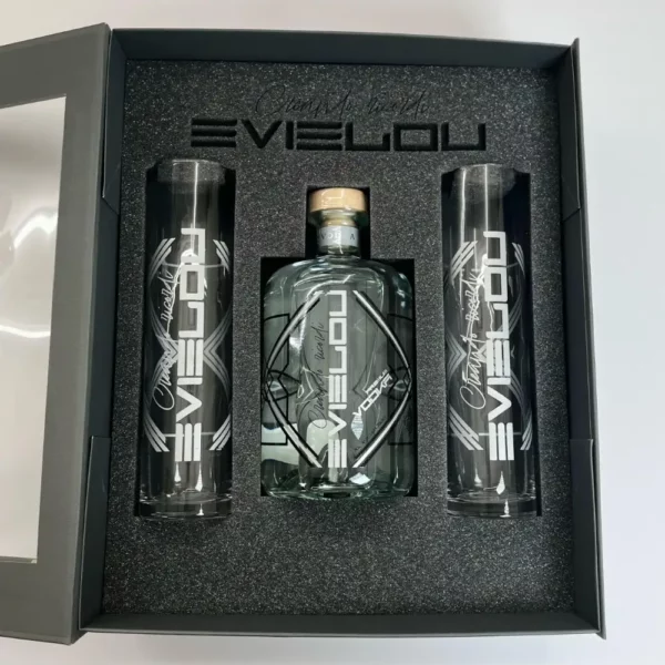 Evielou Vodka 70cl And Glasses Collection